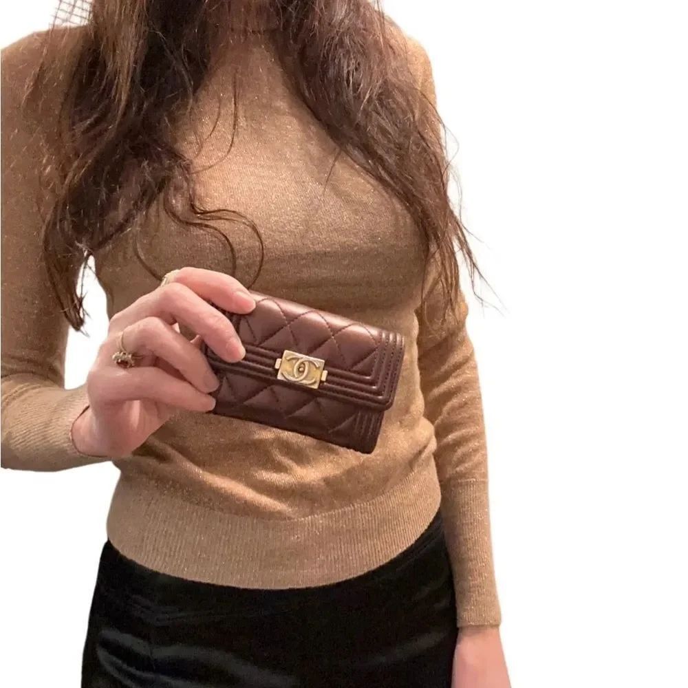 Chanel Boy Wallet - Picture 4 of 12